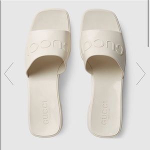 Gucci platform rubber sandals white